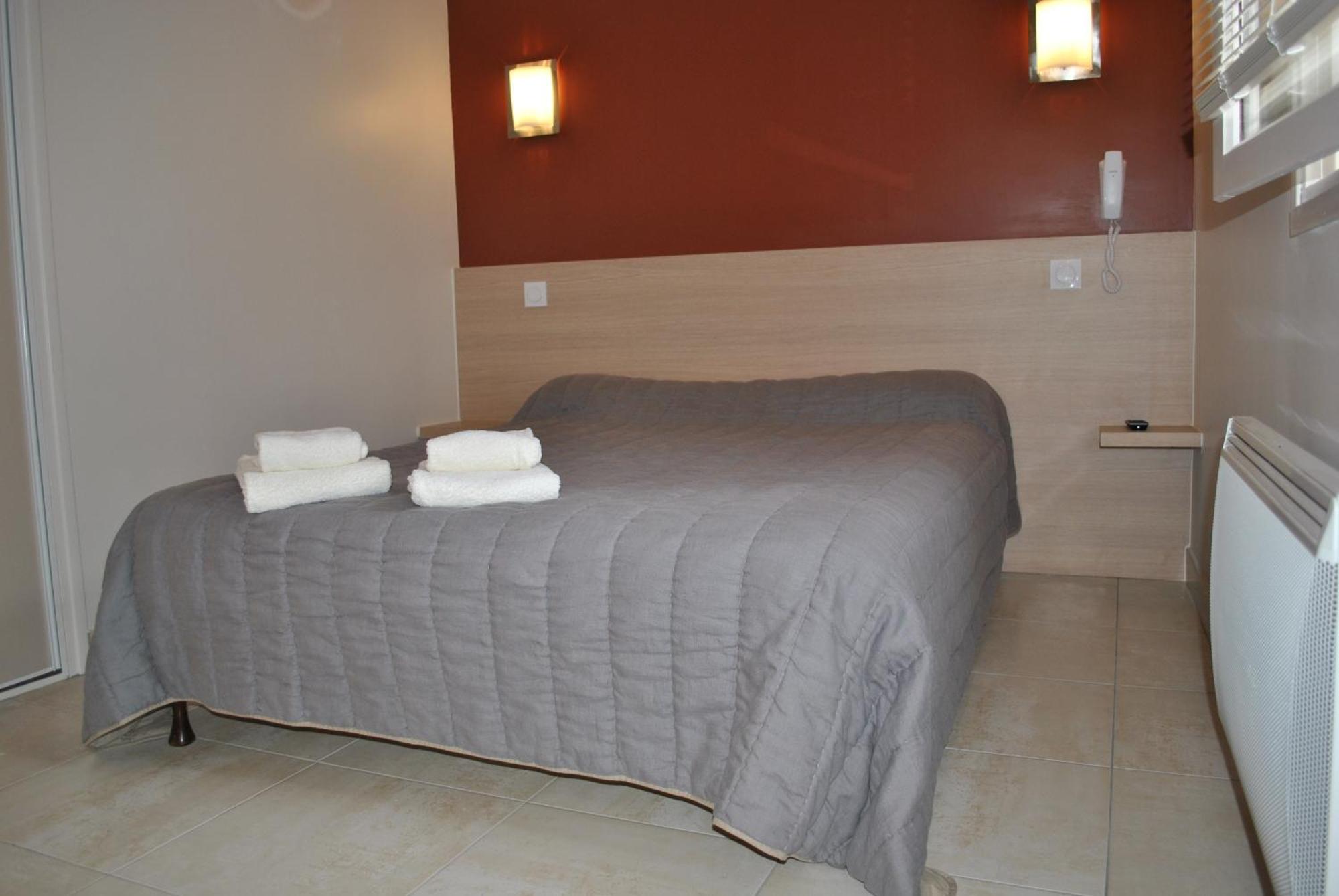 Logis Hotel Restaurant Le Flamant Rose Camargue Albaron Luaran gambar