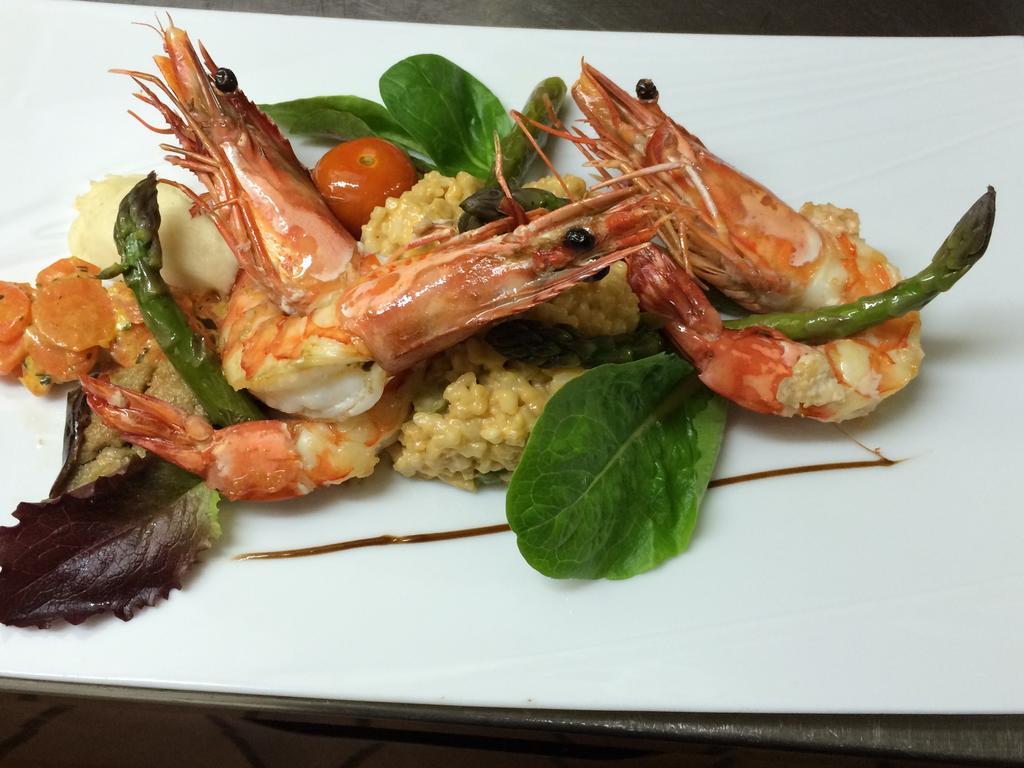 Logis Hotel Restaurant Le Flamant Rose Camargue Albaron Luaran gambar